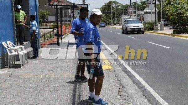 Honduras cerró su preparación con bromas, Costly de portero y un jugador pelón