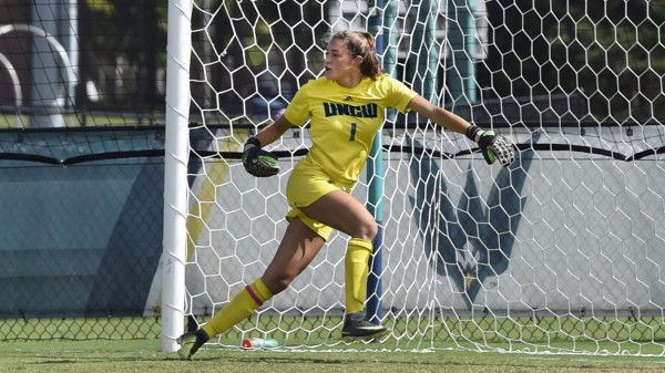 Sydney Schneider, la portera de la Selección Femenina de Jamaica