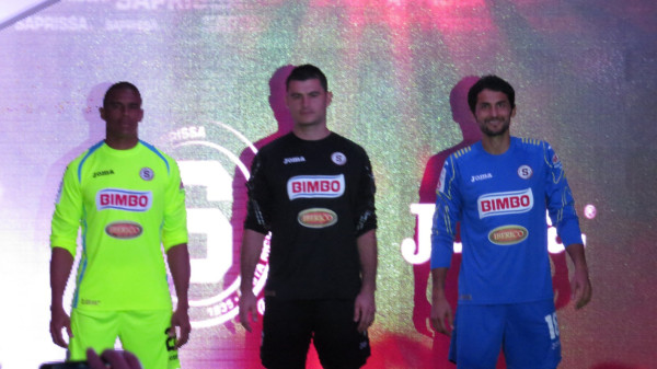 Saprissa presentó su nuevo uniforme para el 2014