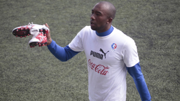 Jerry Palacios se aleja del Alajuelense