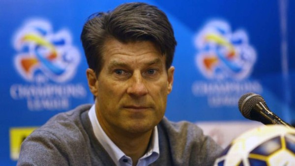 RUMORES/FICHAJES: Totti y Casillas con un futuro impensado; Messi es noticia en España