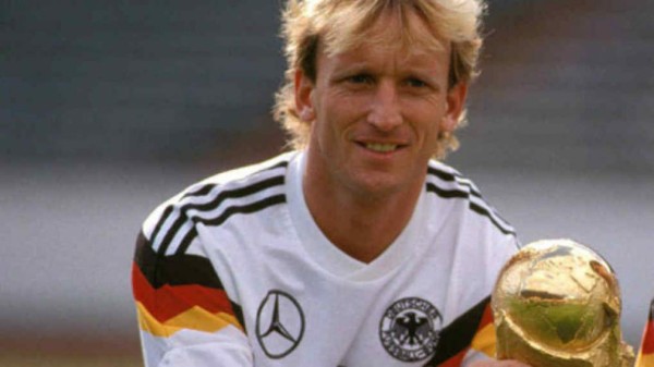 Los trabajos más insólitos de los ex futbolistas hondureños e internacionales