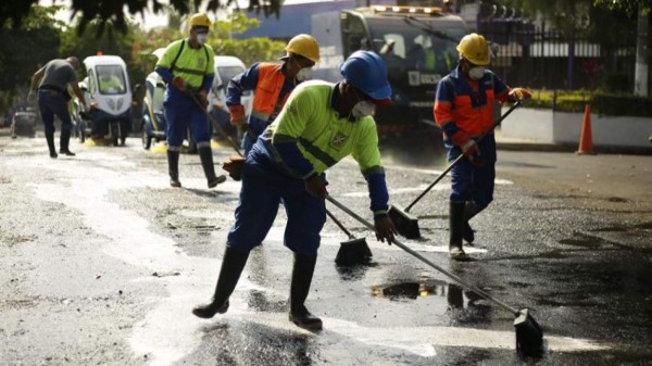 Los radicales esfuerzos de Nayib Bukele para sobrevivir al coronavirus en El Salvador