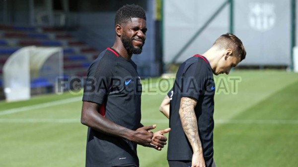 FOTOS: Choco Lozano entrenando al lado de Iniesta, Messi, Piqué y Suárez