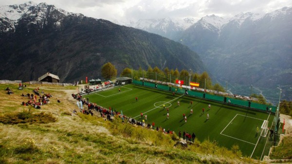 Los estadios más extraños y curiosos del mundo