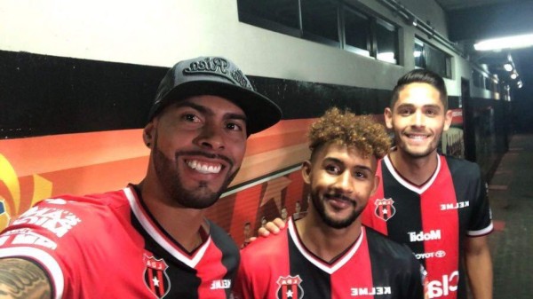 RUMORES Y FICHAJES: Iván López suena en Alajuelense y Jerry Bengtson no continúa en Saprissa