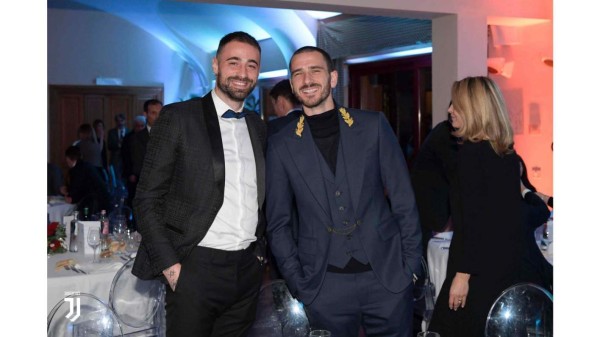 Todos en la mesa de Cristiano Ronaldo: Así fue la elegante cena de navidad de la Juventus