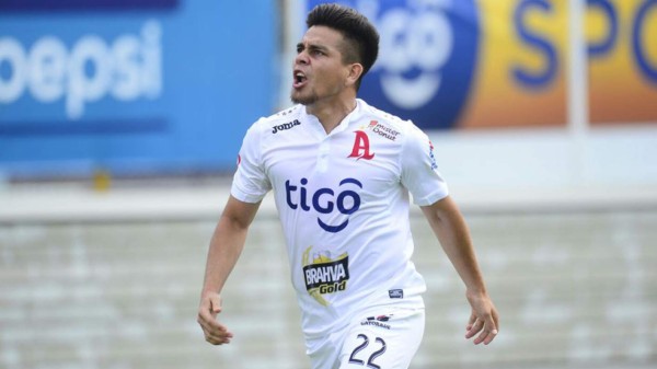 RUMORES Y FICHAJES: Olimpia y Real España pierden un objetivo, Juticalpa firma delantero