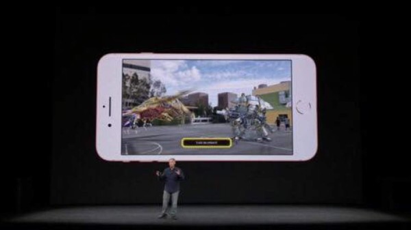 Apple presenta iPhone de lujo para celebrar décimo aniversario de su smartphone