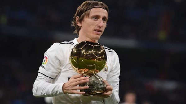 Mercado: Barcelona y Real Madrid fichan; el nuevo club que tendría el Choco Lozano