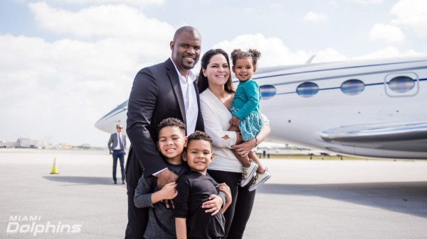 Fotos: Así fue presentado el hondureño Brian Flores como entrenador de Miami Dolphins