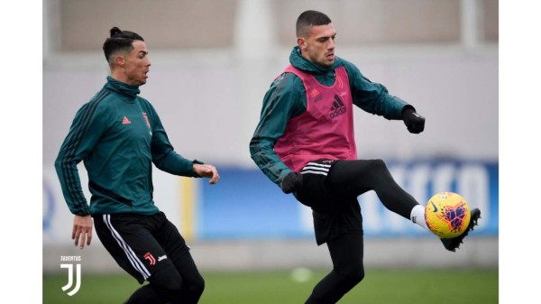 Juventus regresa a los trabajos y Cristiano Ronaldo sorprende con su nuevo look