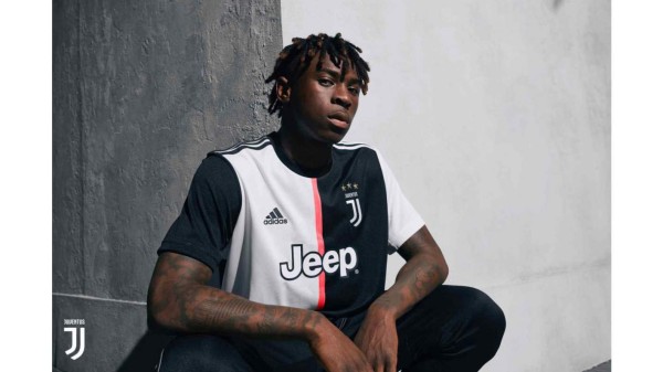 Revolucionaria: Juventus presenta su nueva y polémica camiseta... ¡Sin rayas!