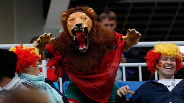 ¡Vaya creatividad! Los aficionados que se roban las miradas en el mundial de Rusia