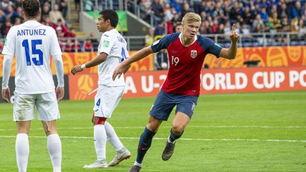 Erling Haaland anotó nueve goles ante Honduras en la goleada de Noruega por 12-0 en el Mundial Sub-20 de Polonia en 2019.