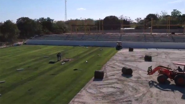 ¡Pequeño y cómodo! Así es el bonito estadio que construye el Club Universitario de Panamá