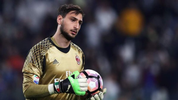 RUMORES/FICHAJES: Totti y Casillas con un futuro impensado; Messi es noticia en España