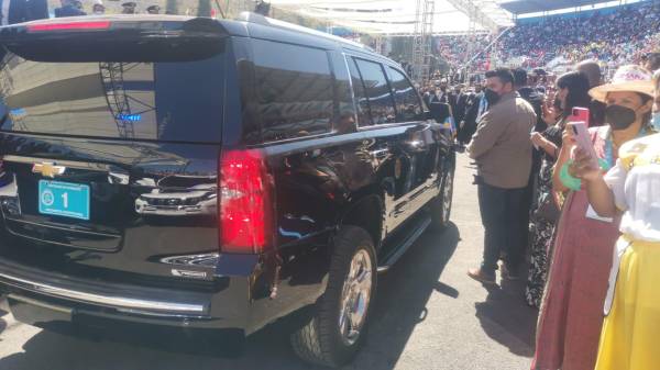 Xiomara Castro asume presidencia de una Honduras pobre y endeudada, pero optimista