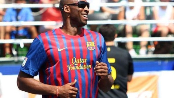 ¡Los famosos tienen su equipo para el clásico español Barcelona-Real Madrid!