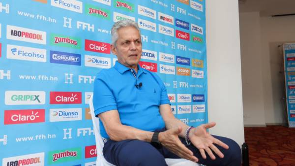 Reinaldo Rueda atendió a DIEZ en Tegucigalpa tras el microciclo de la ‘H’. FOTOS: Mauricio Ayala