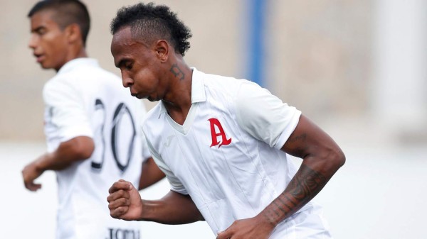 SORPRESAS | Hondureños agitan el mercado de fichajes en Centroamérica