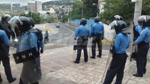 Así resguarda la policía el clásico de semifinal entre Olimpia y Motagua