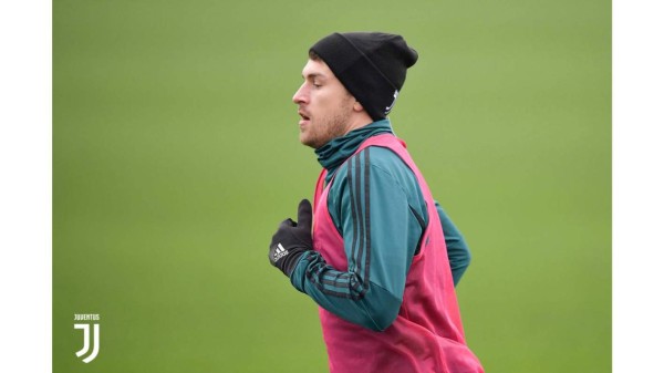 Juventus regresa a los trabajos y Cristiano Ronaldo sorprende con su nuevo look