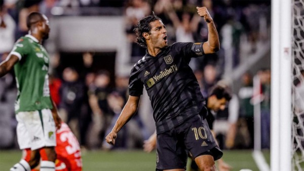 ¡Equipazo! Dos futbolistas de Olimpia en el 11 ideal de la Champions de Concacaf