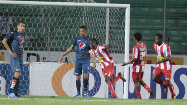 Directivo del Vida: 'Ojalá los árbitros no quieran compensar a Motagua”