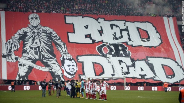 Cabezas de cerdo y carteles de 'judas': El terror por la traición que viviría Çalhanoğlu en su regreso al Milan