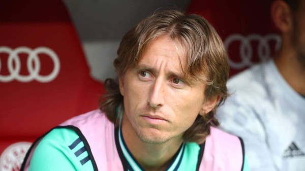 Al igual que Messi: Los 30 futbolistas que pueden negociar con otro club en enero&nbsp;&nbsp;