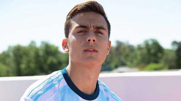 Argentina presenta su nueva camiseta y Lionel Messi sorprende en redes