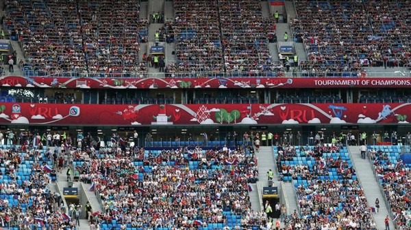 NO SE VIO EN TV: Le piden matrimonio a Cristiano en la Copa Confederaciones