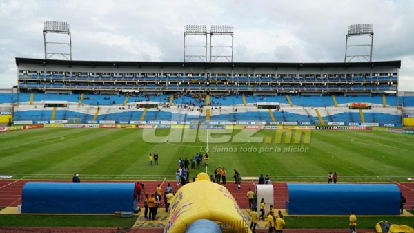FOTOS: Así vive el Olímpico la fiesta de la gran final Real España-Motagua