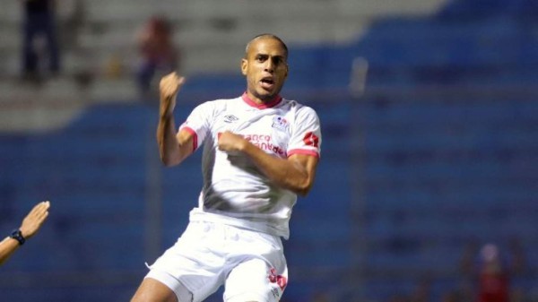 Troglio confirmó tres bajas: El 11 del Olimpia para ganar al Motagua y poner a arder la Liga Nacional