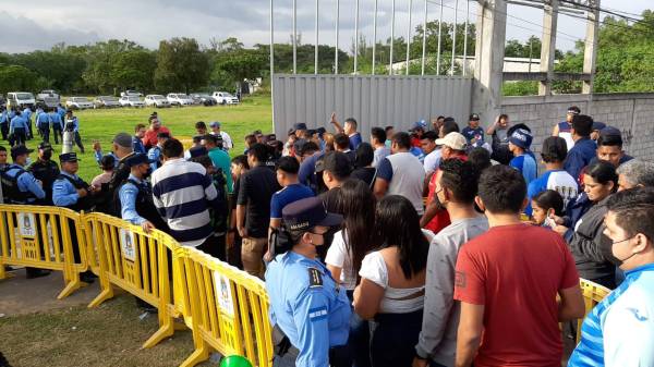 Así se vivió el minuto a minuto de la final de ida del Apertura 2022: Olimpia venció al Motagua con gol de Arboleda