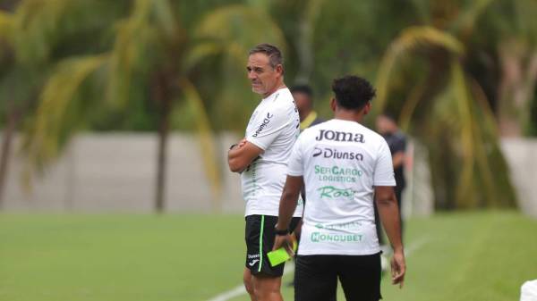 Tota Medina: “Un jugador con el recorrido y experiencia de Anangonó es para tener siempre en consideración”