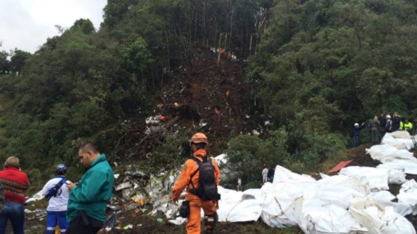 Las 24 imágenes más desgarradoras de la tragedia del Chapecoense