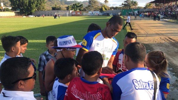 No viste en TV: Increíble parecido y la rabieta de Wilmer Cruz en el Nacional