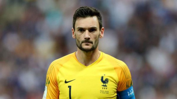 Grandes futbolistas que nacieron en familias adineradas; un hondureño en la lista