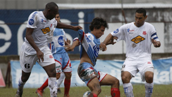 El Deportes Savio hundió al Vida