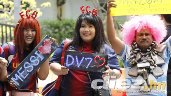 Locura por el Barcelona en Tailandia
