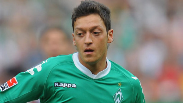 Bremen negó fichaje de Ozil al Barça