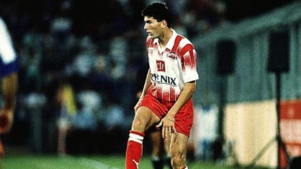TOP: ¡25 grandes jugadores que no recuerdas con esta camiseta!