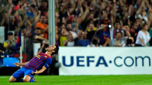 Milan arañó un empate de último minuto en casa del campeón .