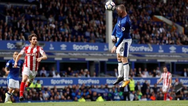 Football Soccer - Premier League - Everton vs Stoke City - Liverpool, Britain - August 12, 2017 Everton's Wayne Rooney scores their first goal Action Images via Reuters/Lee Smith EDITORIAL USE ONLY. No use with unauthorized audio, video, data, fixture lists, club/league logos or 'live' services. Online in-match use limited to 45 images, no video emulation. No use in betting, games or single club/league/player publications. Please contact your account representative for further details.