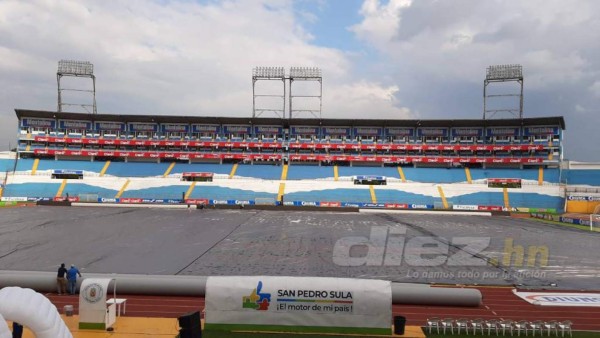 Honduras vs Panamá: El estadio Olímpico con lona, anillos de seguridad y primeros hinchas en llegar