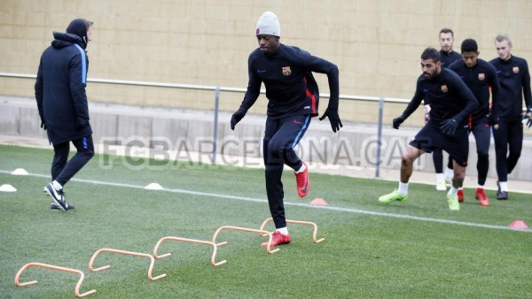 Choco Lozano entrena con el primer equipo del Barcelona en la semana del clásico