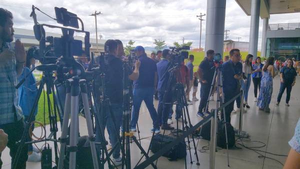 Mucha prensa hondureña cubrirá la llegada de Rueda Rivera al país.