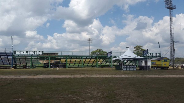 Este es el FBB Stadium de Belmopán donde Honduras jugará con Belice